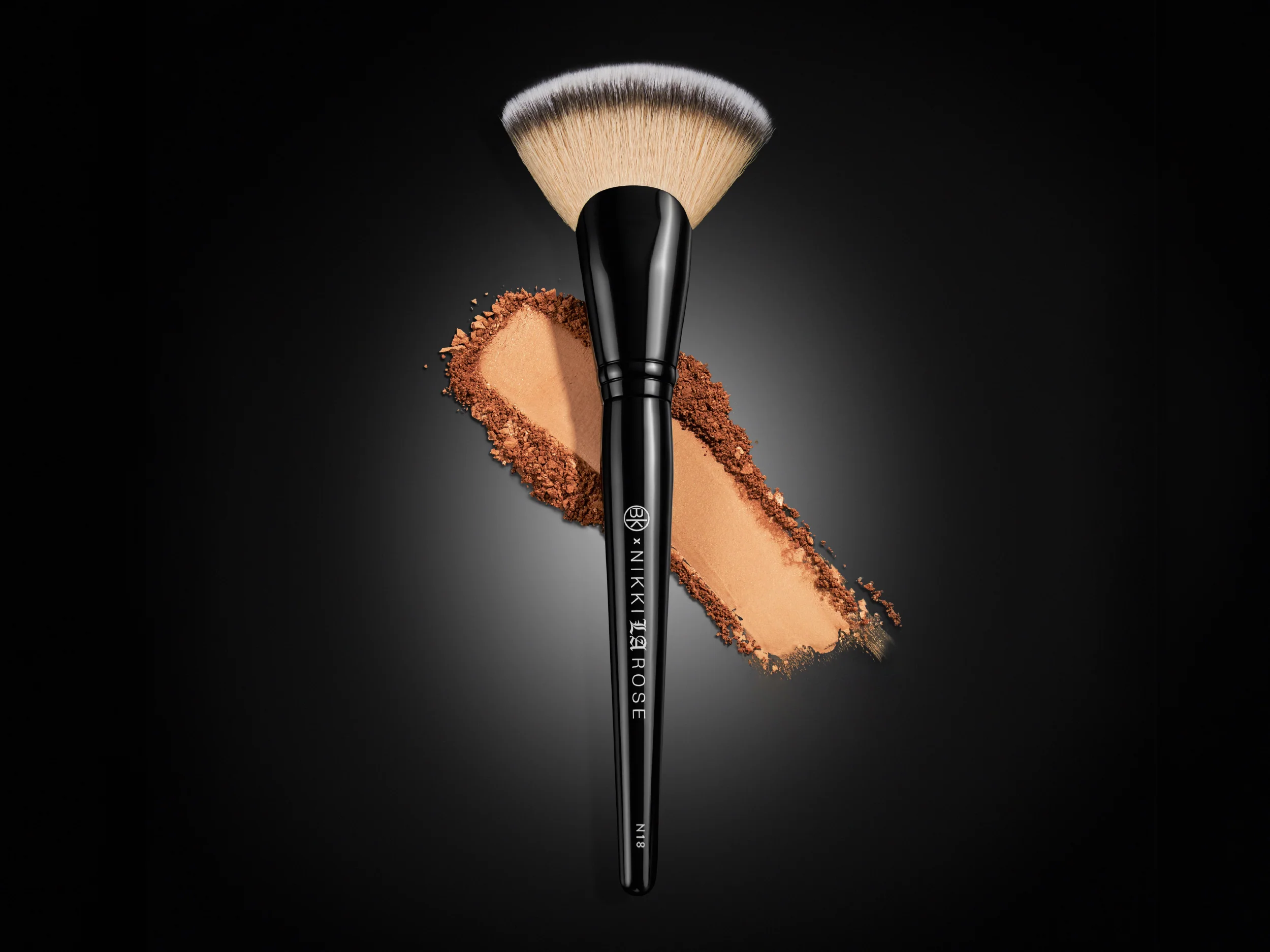 Nikki La Rose N18 Ultimate Contour - Image 5