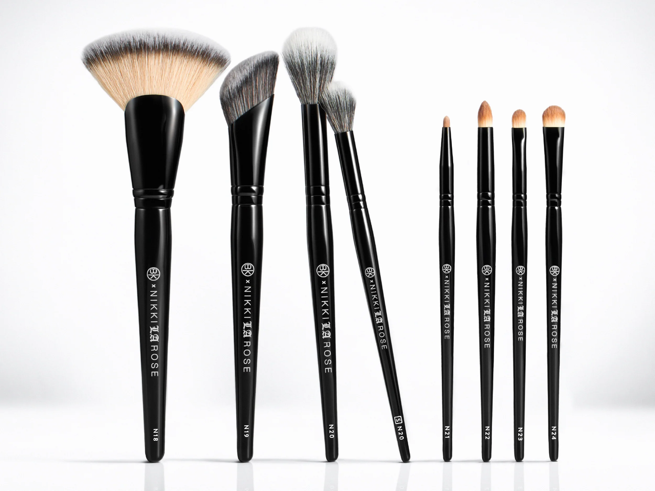 Nikki La Rose N18 Ultimate Contour - Image 8