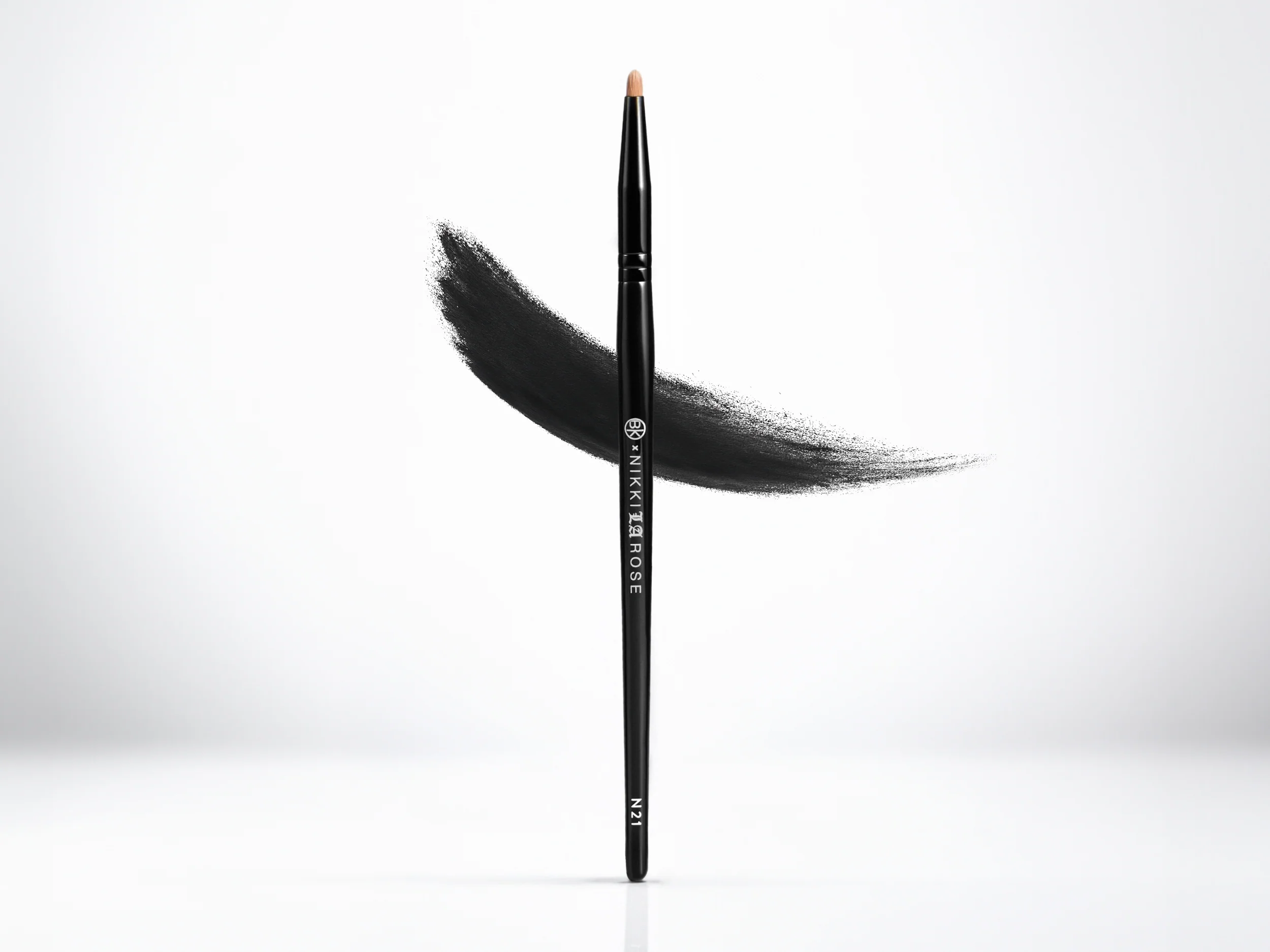 Nikki La Rose N21 Precision Blender - Image 4