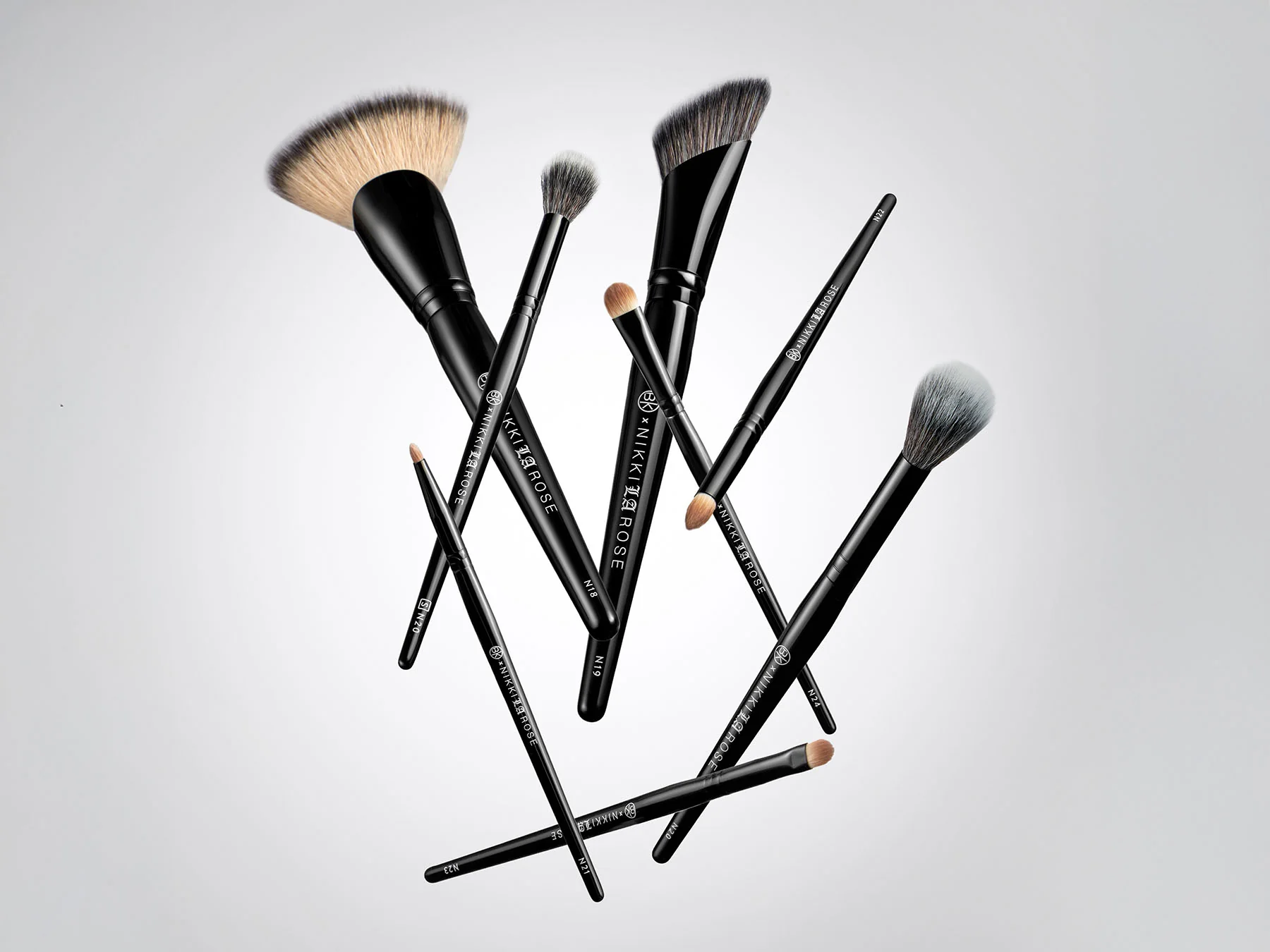 Nikki La Rose Pro Artist Brush Set (8PC) - Vol. 2 - Image 10